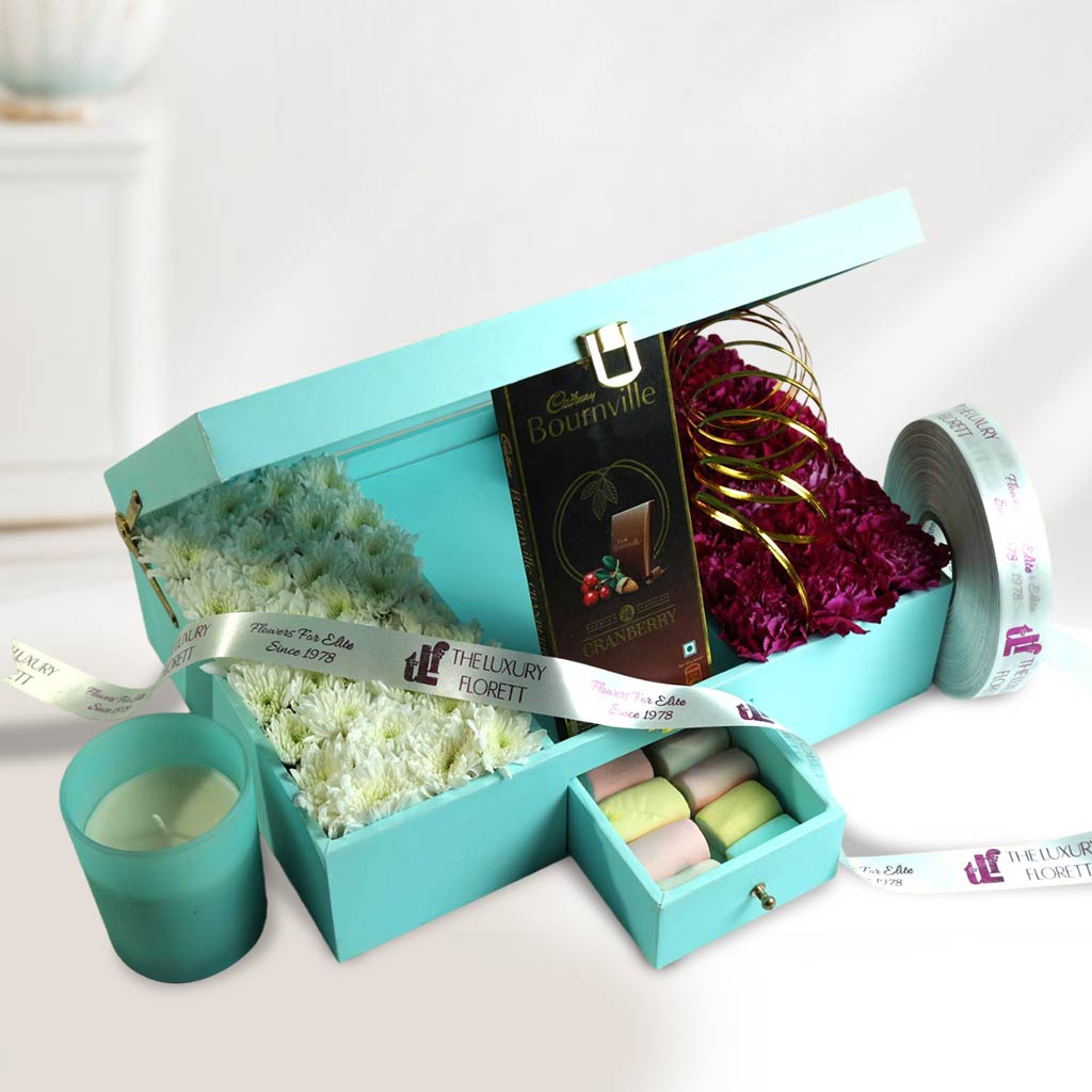 Regal Infusion Of Blooms The Luxury Floret