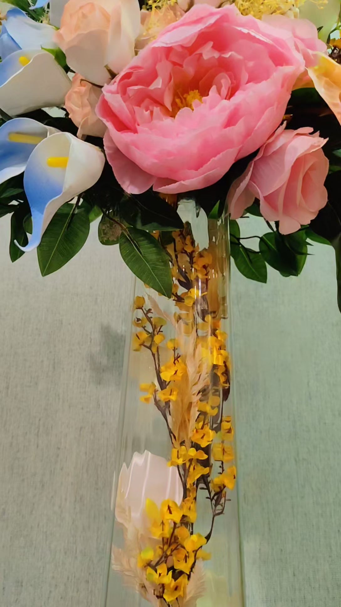 Luxury Mixed Floral Vase Arrangement with Free Gift Box