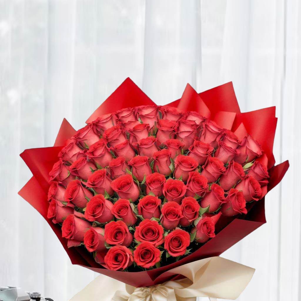 Cupid's Kiss - 100 Red Roses The Luxury Floret