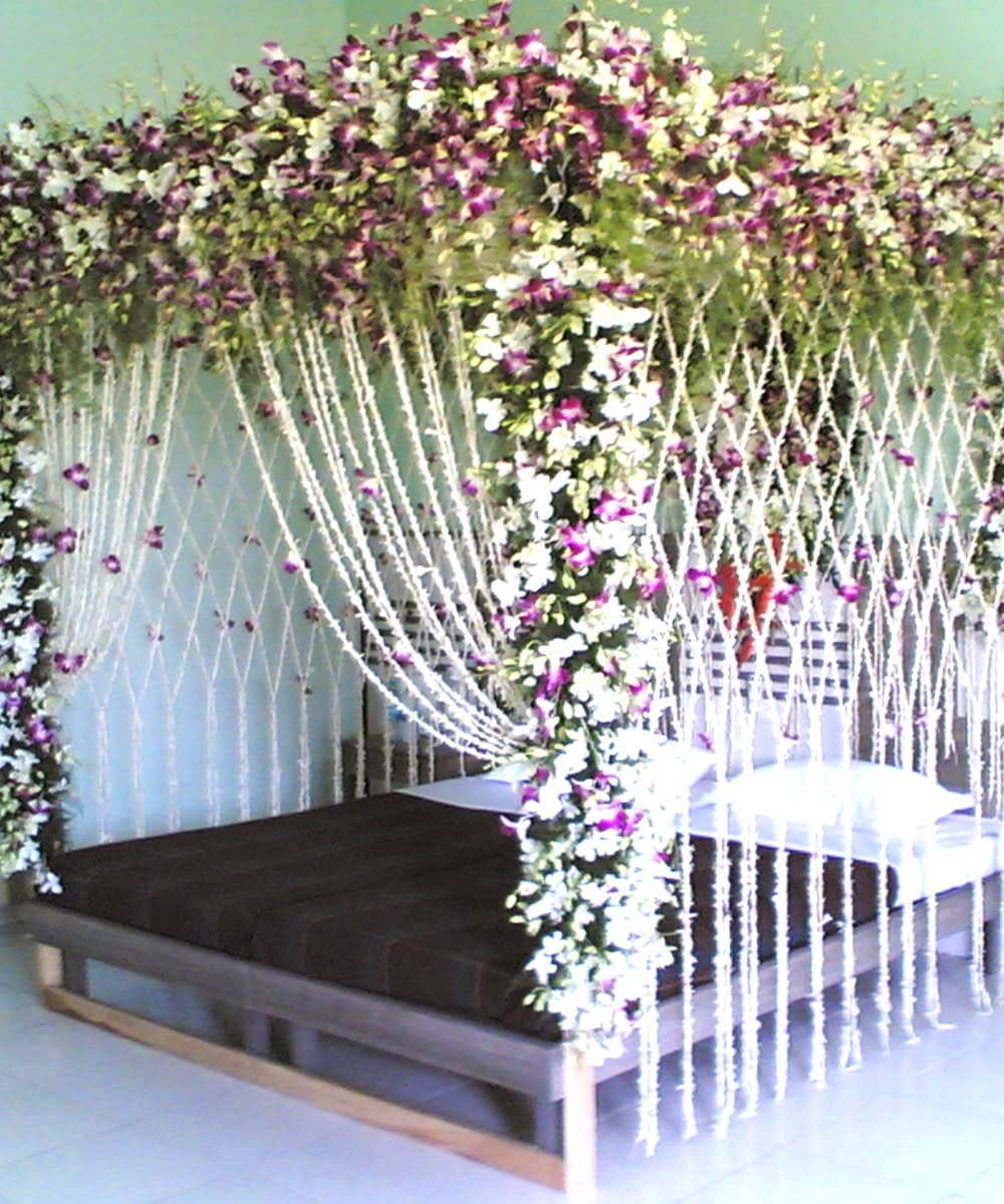 Luxury Wedding Night Bed Decor