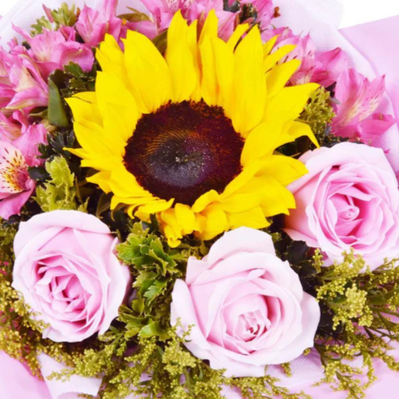Sunshine in a Bouquet - The Luxury Florets