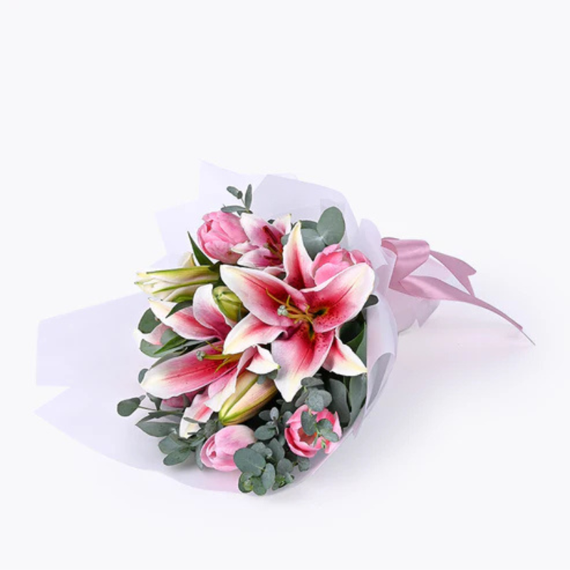 Stargazer Lily Bouquet – Bold, Beautiful & Perfect for Celebrations The Luxury Florets