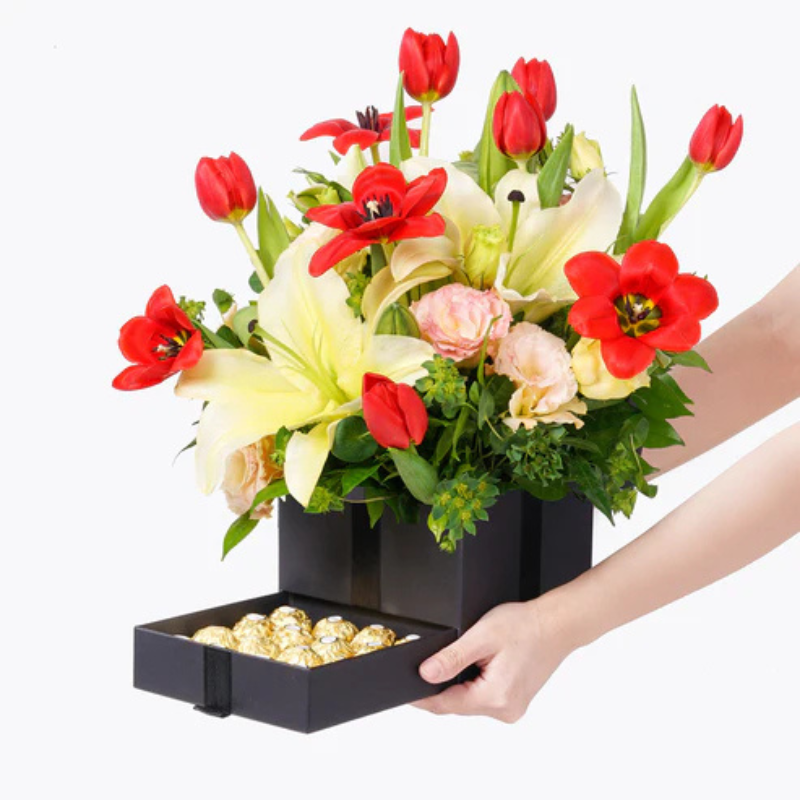 Petals of Promise – Tulip Bouquet The Luxury Florets