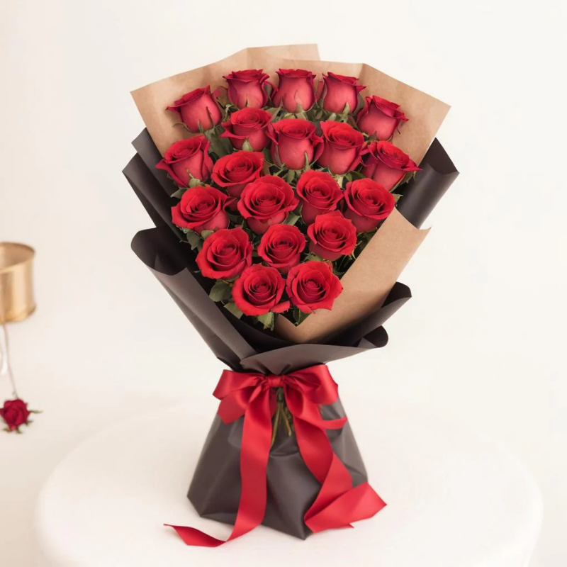 Luxury Flower Bouquet + Cake + Live Guitarist Performance + Free Bracelets - All in One