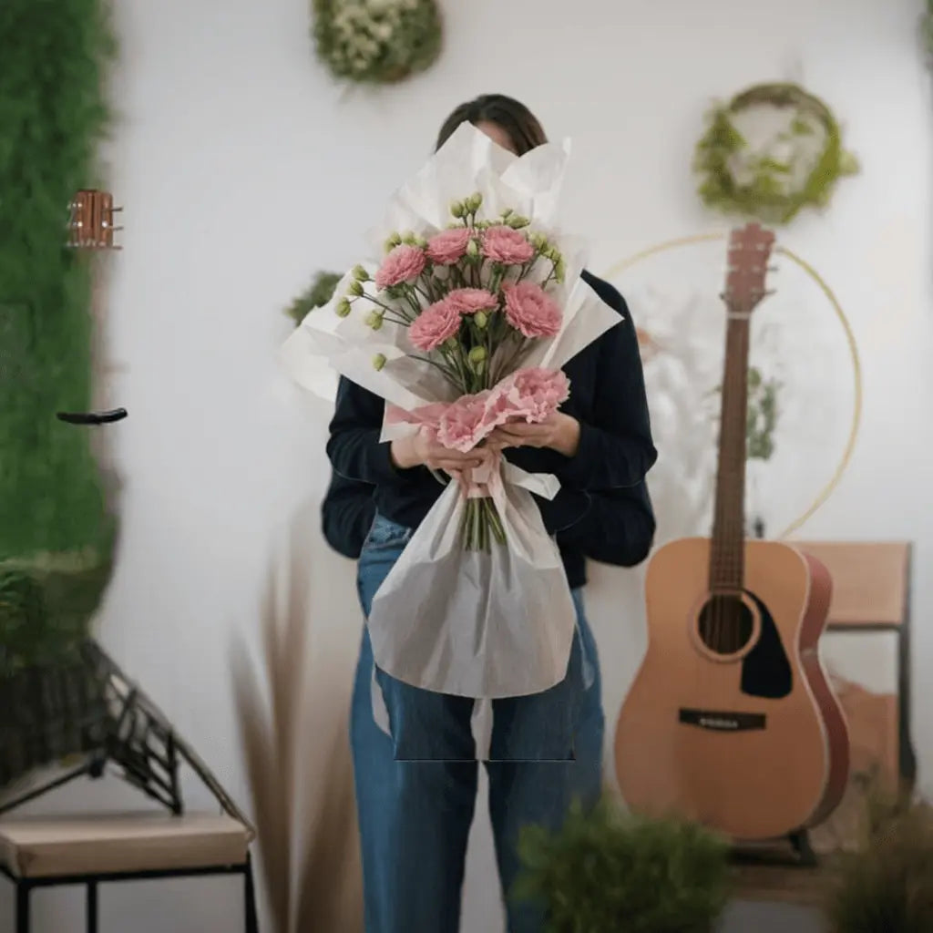 Petal Princess - Flower Bouquet + Cake + Live Guitarist Performance - The Luxury Floret