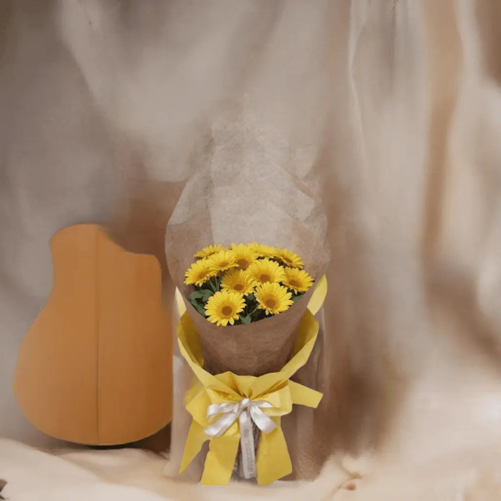 Sunburst Splendor - Flower Bouquet + Cake + Live Guitarist Performance - The Luxury Floret