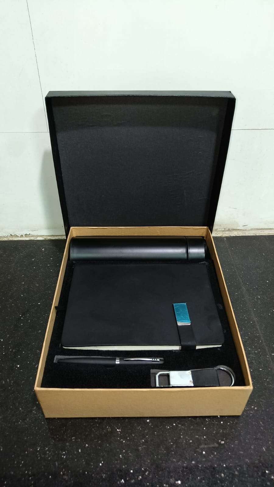 Office Essentials - Father's day special The Luxury Floret