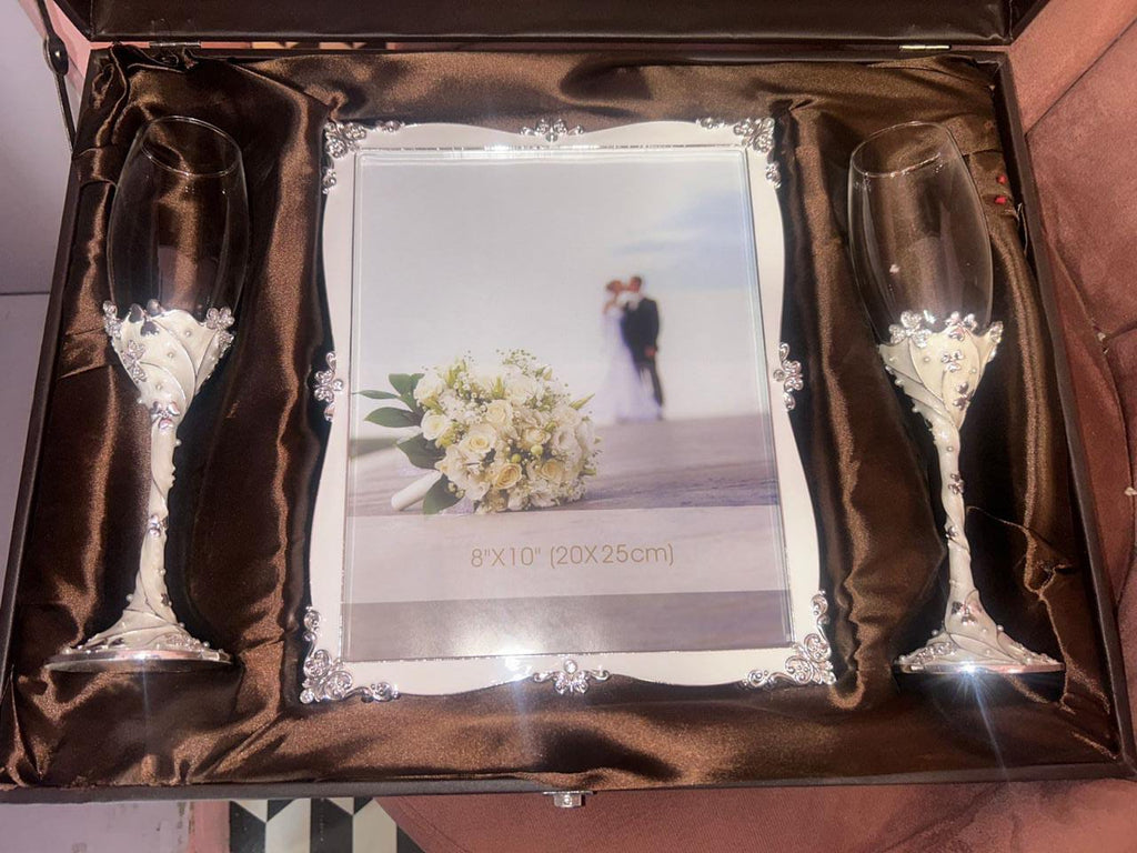 wedding gift set The Luxury Florets