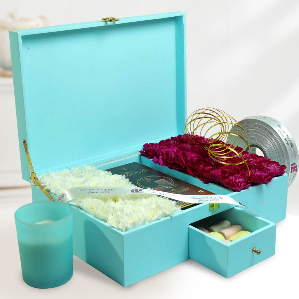 Regal Infusion Of Blooms The Luxury Floret